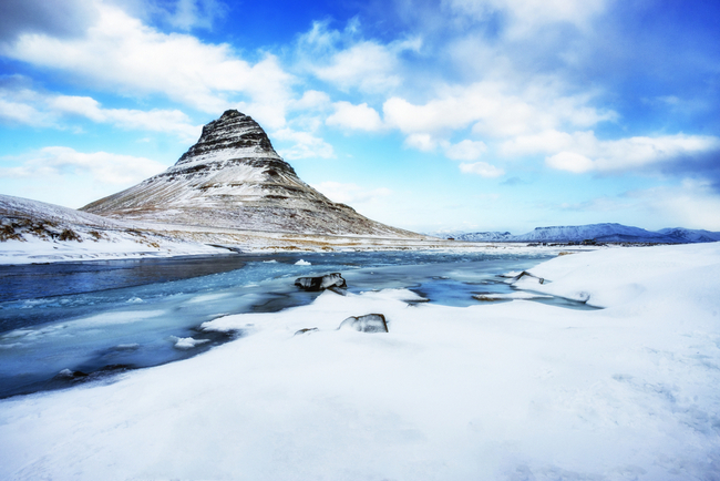 Islandia góra pokryta śniegiem