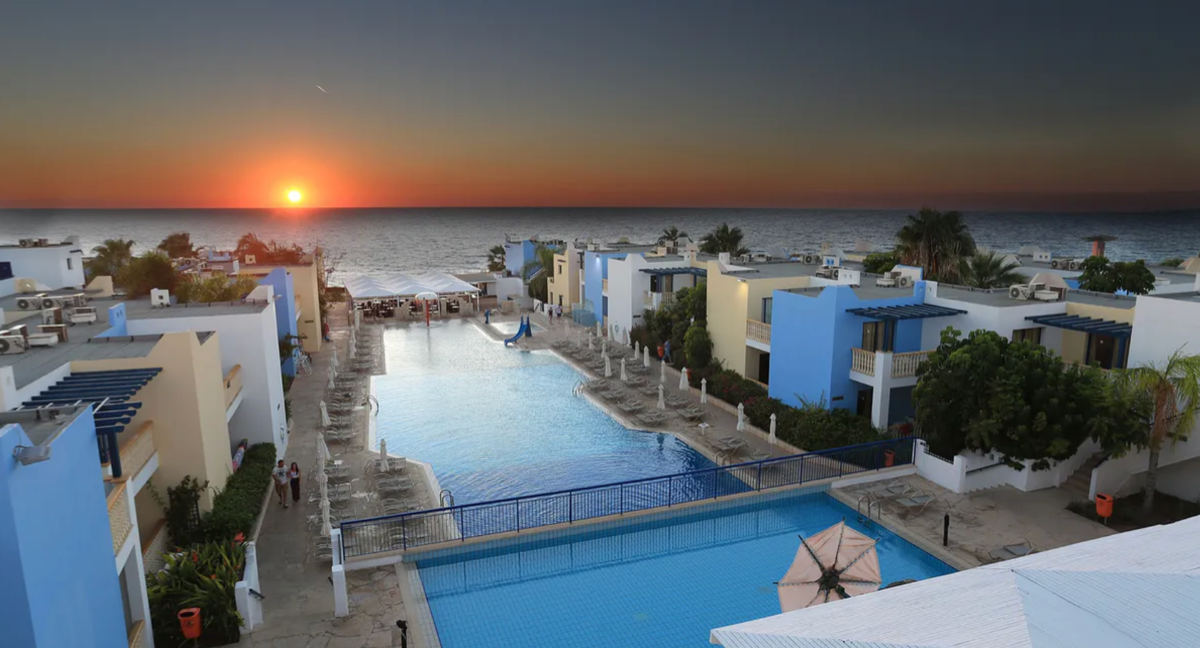 Cypr first minute: all inclusive w 4* hotelu od 2329 PLN. Wyloty z 3 miast
